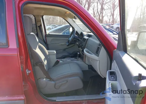 2008 Jeep Liberty Sport из США, поврежденный, VIN 1J8GN28K78W226653